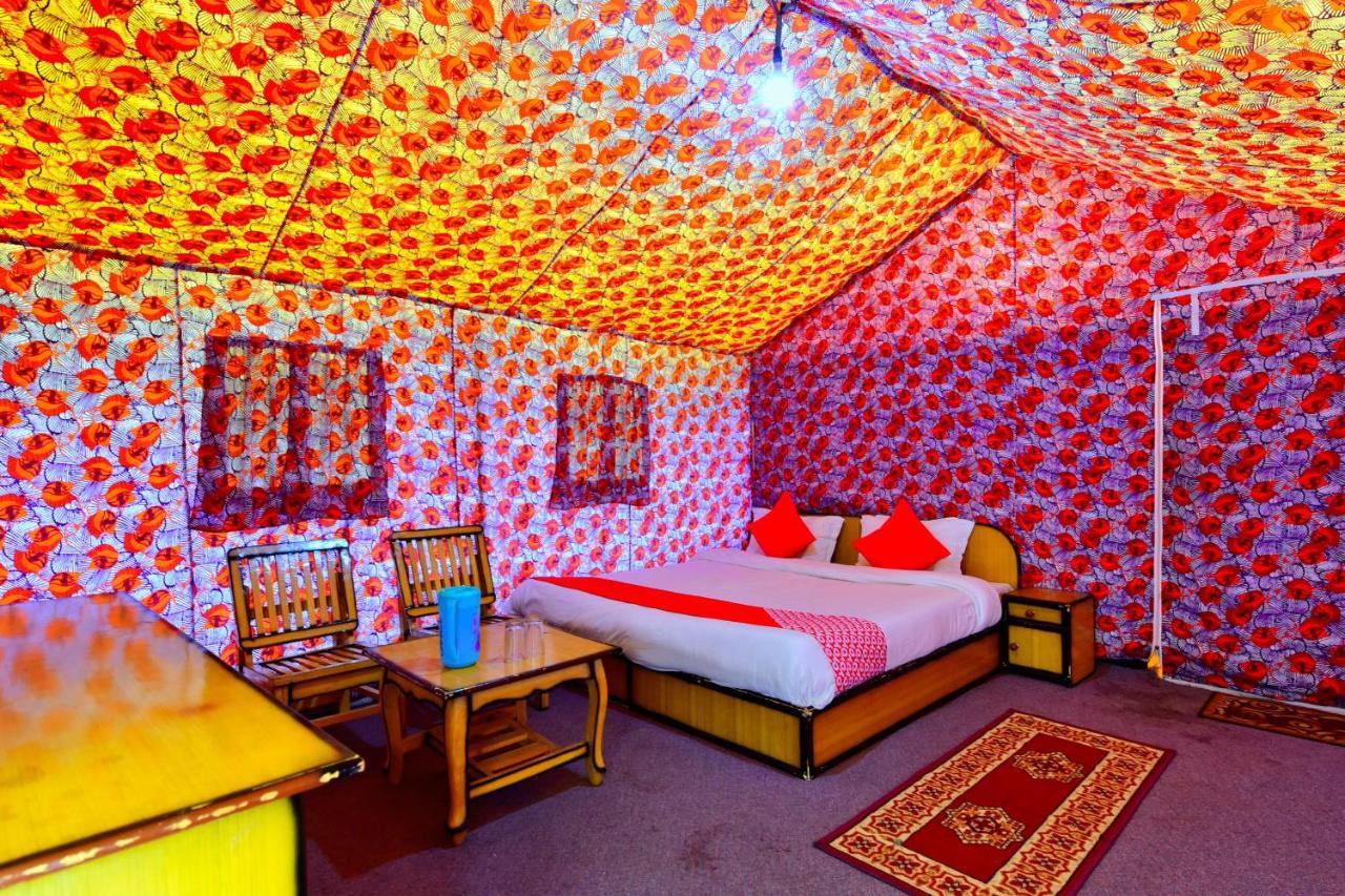 Hotel Vaccinated Staff - Oyo 36903 Retro Valley Manali (Himachal Pradesh)