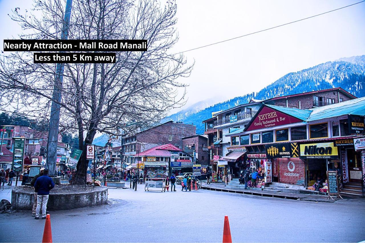 Vaccinated Staff - Oyo 36903 Retro Valley Manali (Himachal Pradesh)